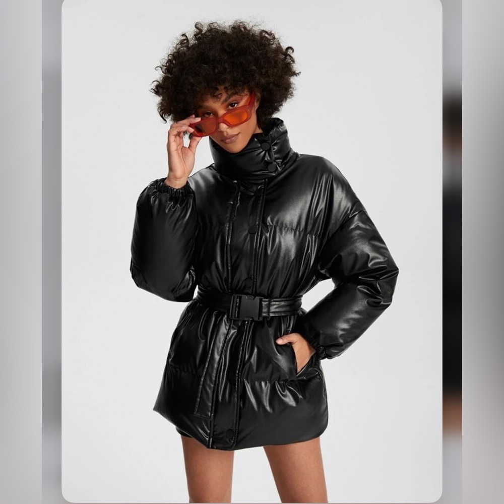 Drop Shoulder Belted PU Leather Winter Puffer Coat Size SMALL oversized jacket